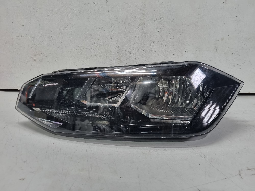Farol Dianteiro Esquerdo Vw Polo 2017/2022 Recuperado. 1