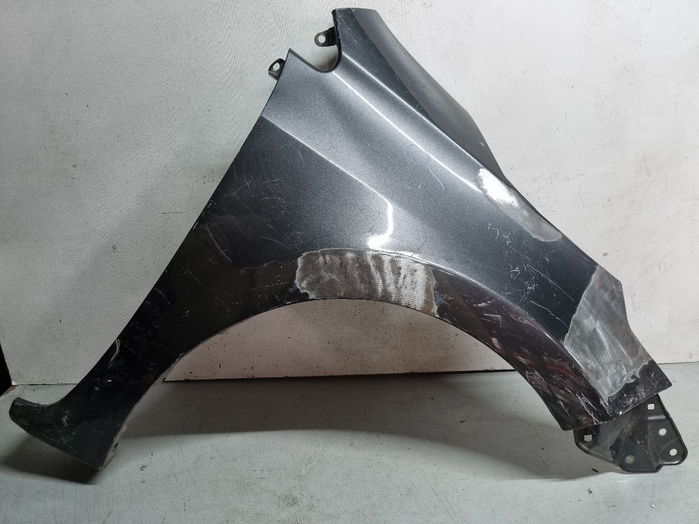 Paralama direito Toyota Corolla 2015/2025 recuperado 1