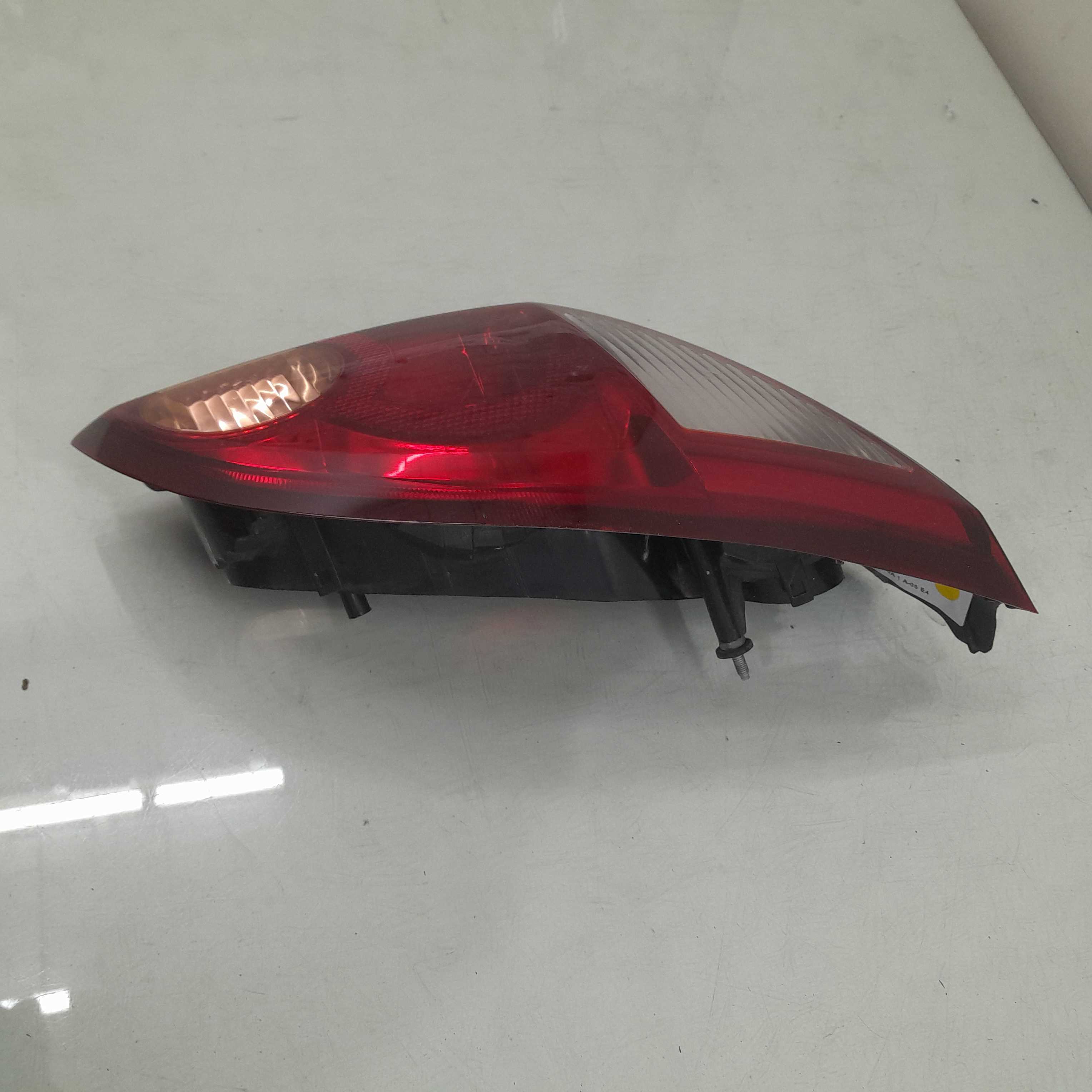 Lanterna Do Lado Direito Chevrolet Celta Modelos 2006/2010 3