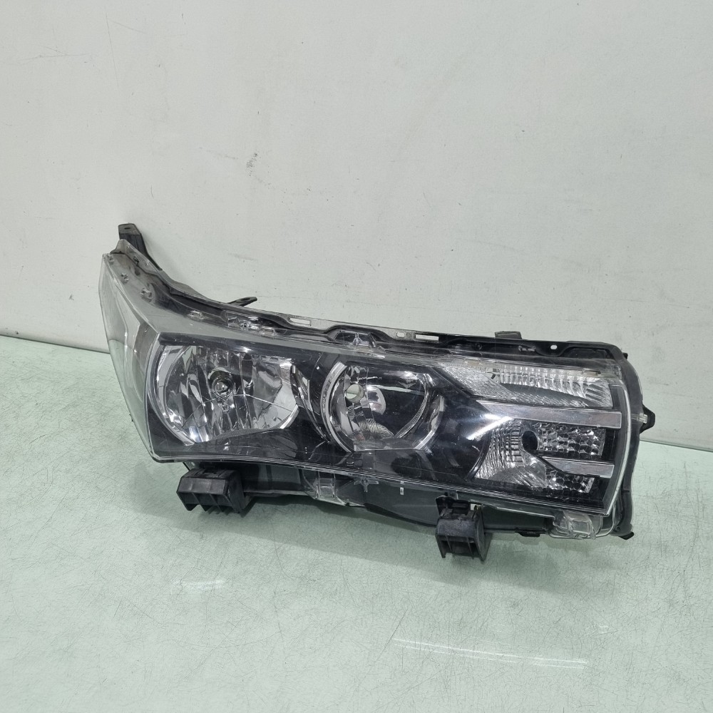Farol Lado Direito Toyota Corolla 2015/2018 Direito/passageiro 1