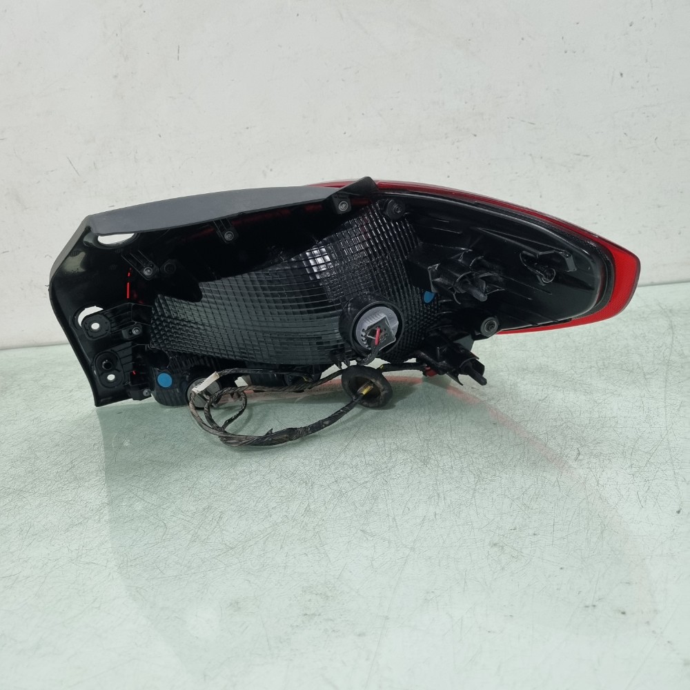 Lanterna Esquerda S/LED Original Chevrolet Onix Hatch 20/24 3