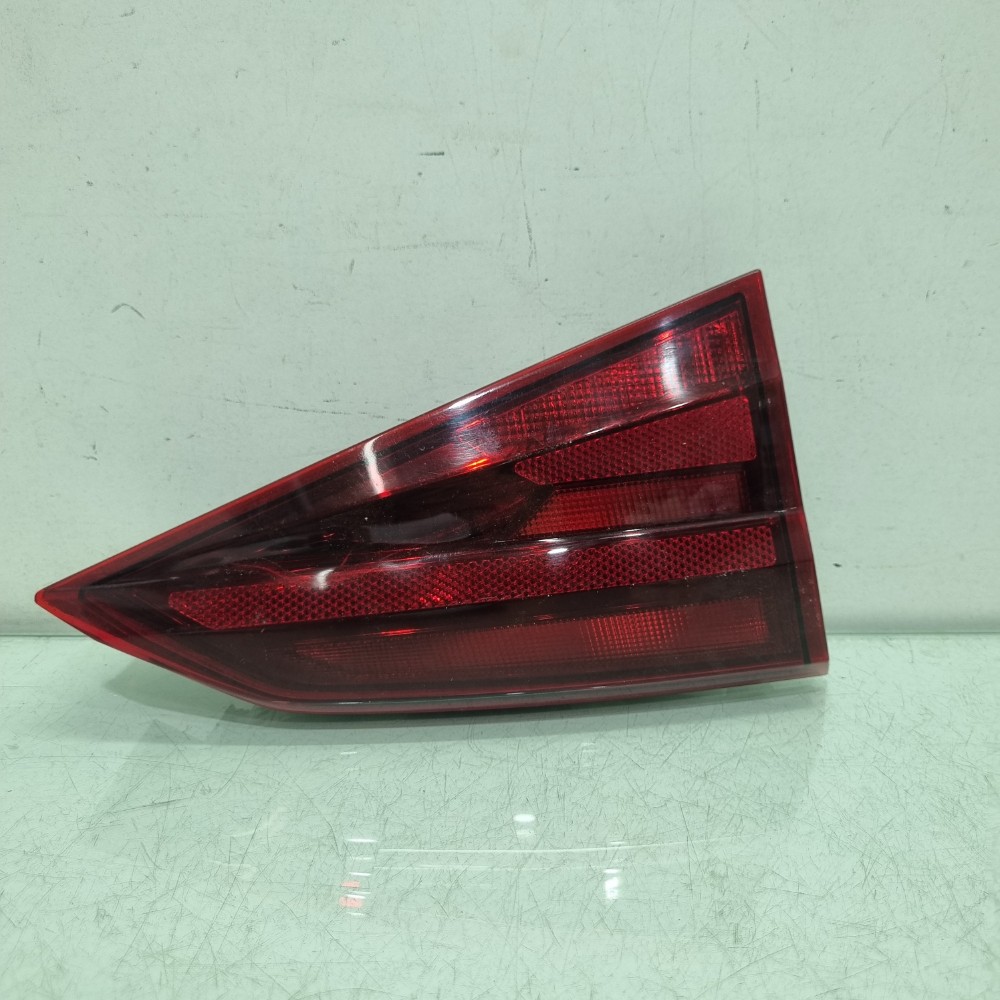 Lanterna Direita da Tampa Direita Virtus 2018/2020 Recuperad