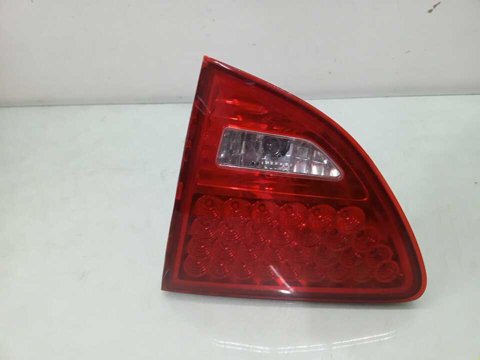 Lanterna Lado Direito Da Tampa Hyundai Vera Cruz 2009/2013 Direito/passageiro 2