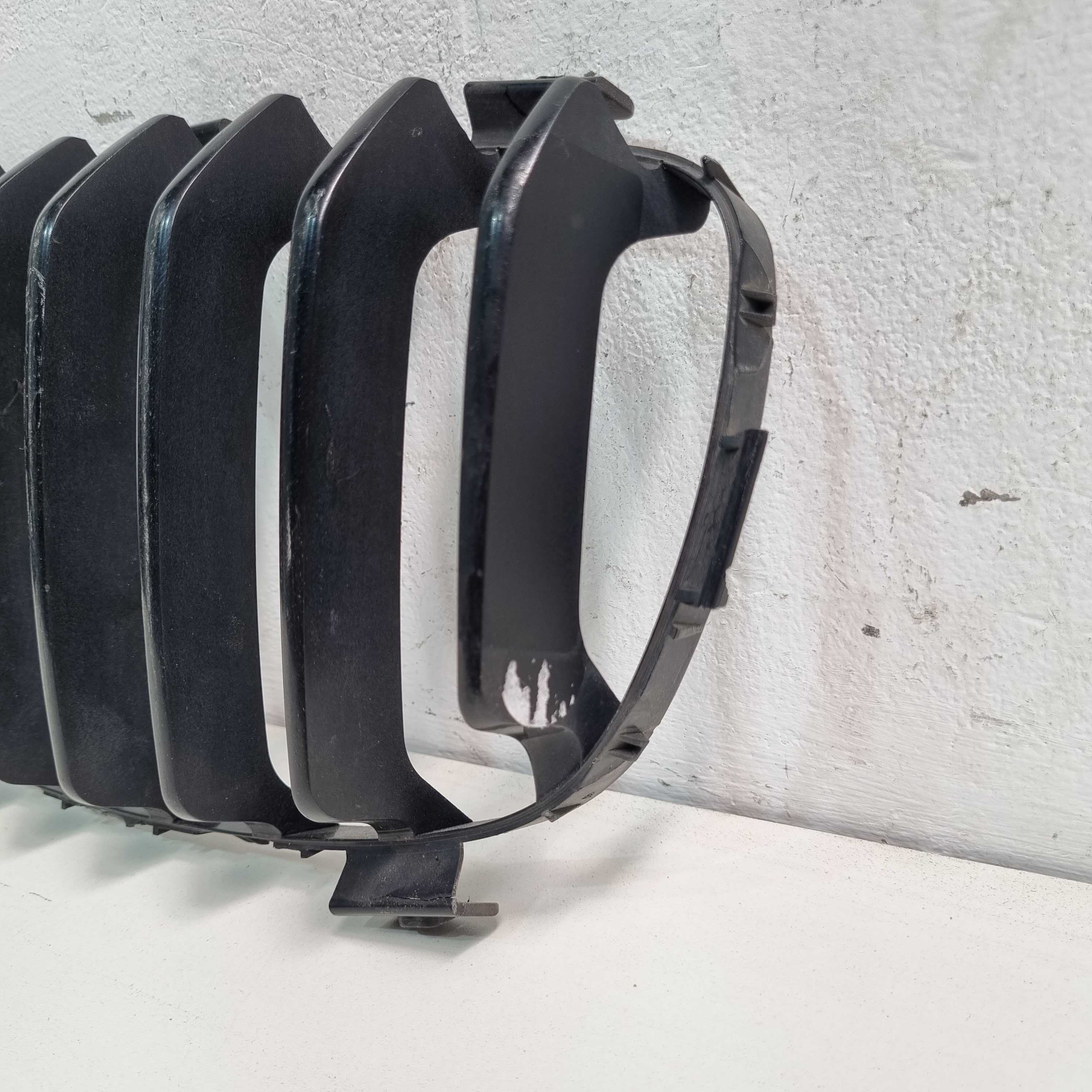 Grade Superior Do Lado Esquerdo Bmw X1  Modelos 2011/2015 Preto 2