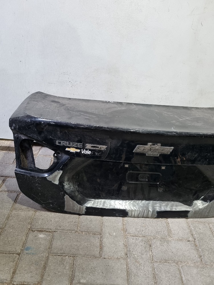 Tampa Traseira GM Cruze 2017/2022 Recuperada 2