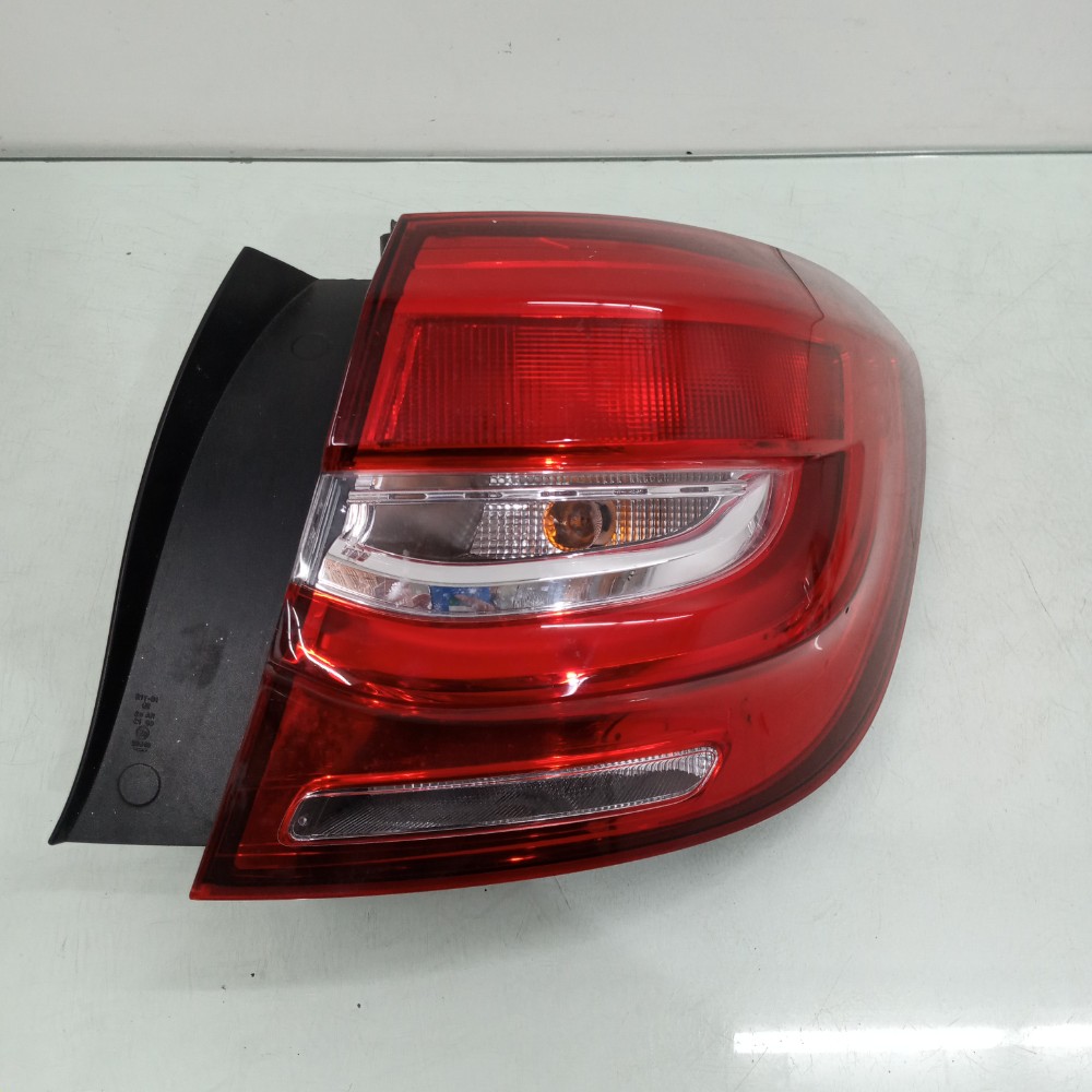 Lanterna Lado Direito Renault Sandero 2020/2024 Recuperado. Direito/passageiro 1