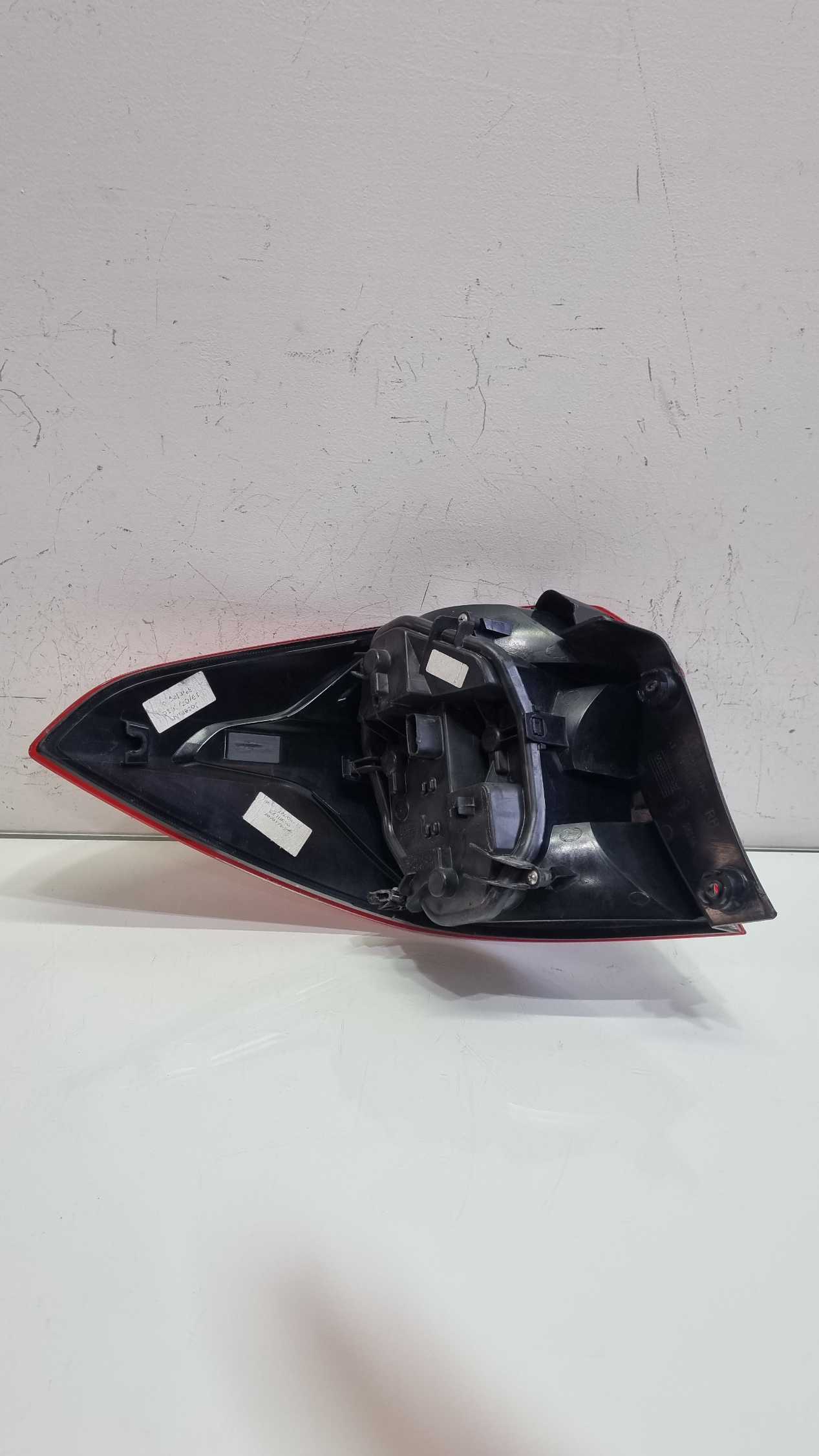 Lanterna lado direito Ford KA Sedan modelo 2015/2018 3