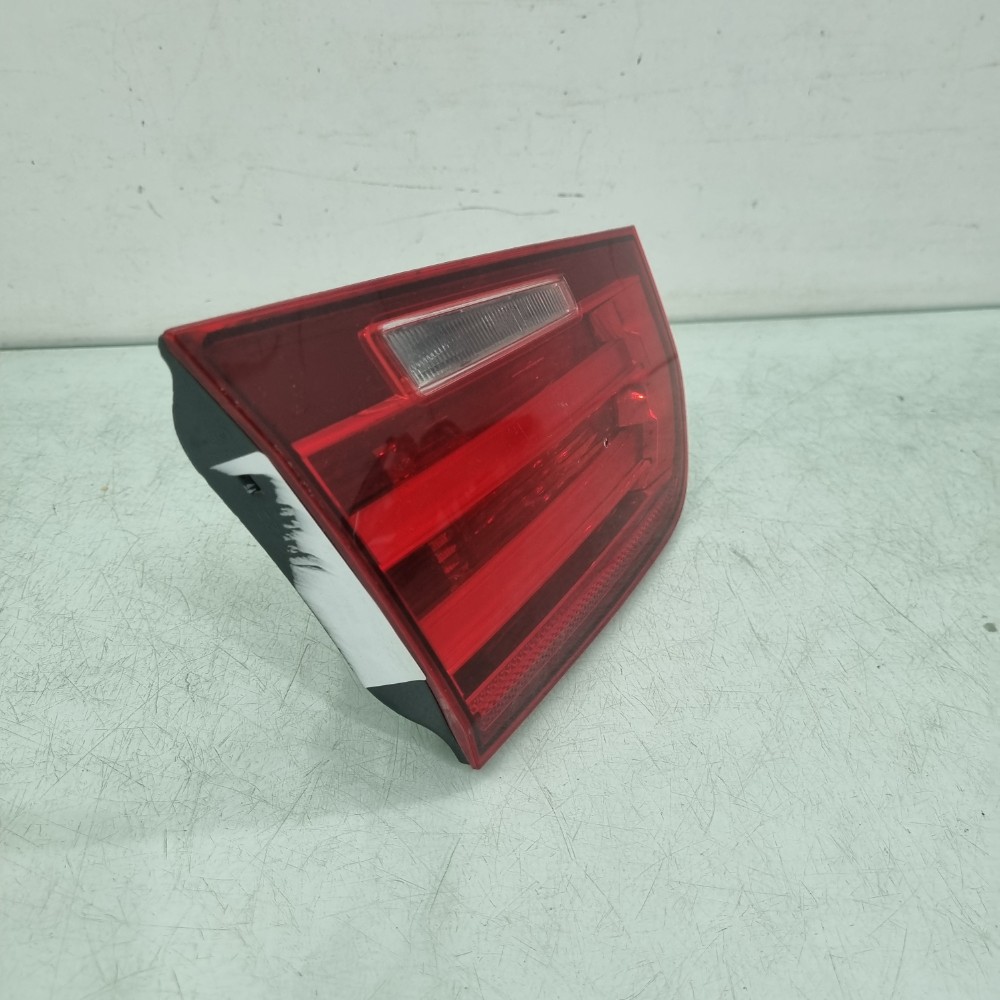 Lanterna Da Tampa Esquerda Do Bmw 320i 2013/2015 Recuperado. Esquerdo/motorista 2
