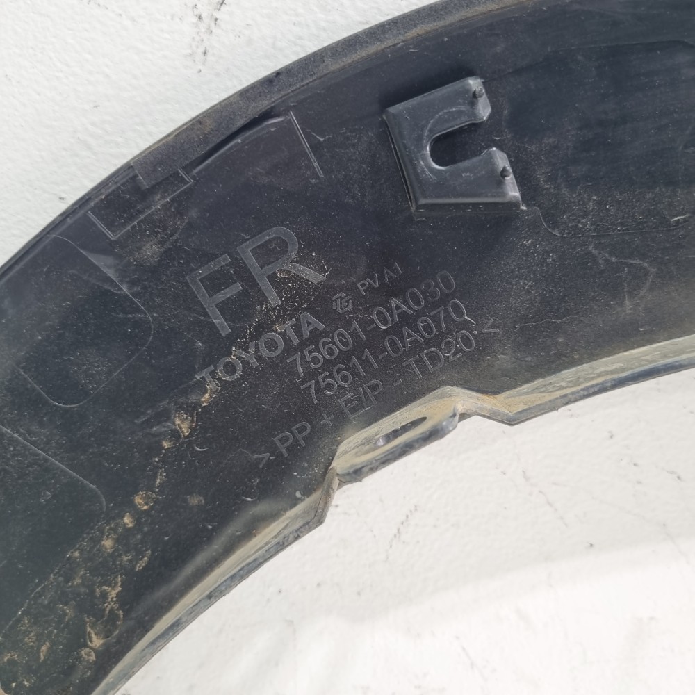 Cobertura Do Painel Frontal Toyota Yaris 20172023 Original 4
