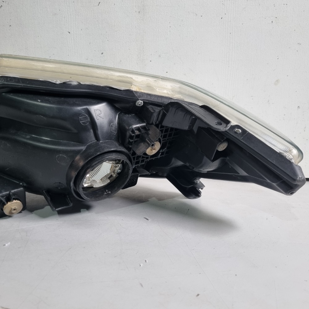 Farol Do Lado Direito Toyota Hilux Modelos 2012/2015 Direito/passageiro 4