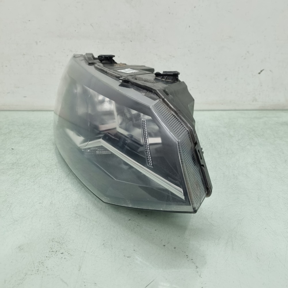 Farol Lado Direito Friso Preto Volkswagen Virtus  2017/2022 Direito/passageiro 2