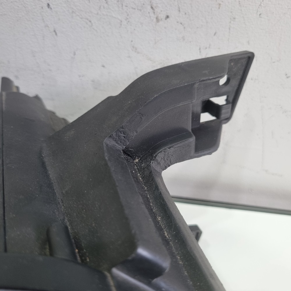 Farol Inferior Direito C/mascara Negra Kwid 2023/25 Original Direito/passageiro 9