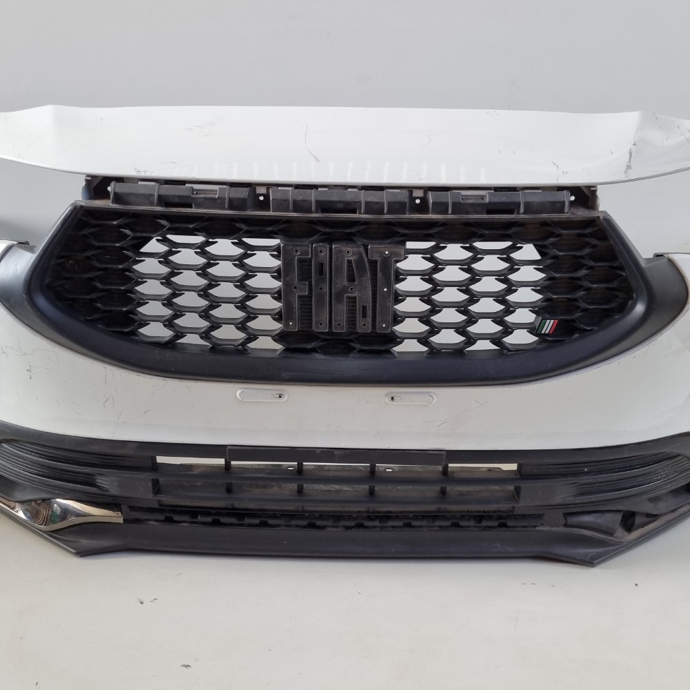 Parachoque Dianteiro Fiat Fastback Modelos 2022/2023/2024 Branco 3