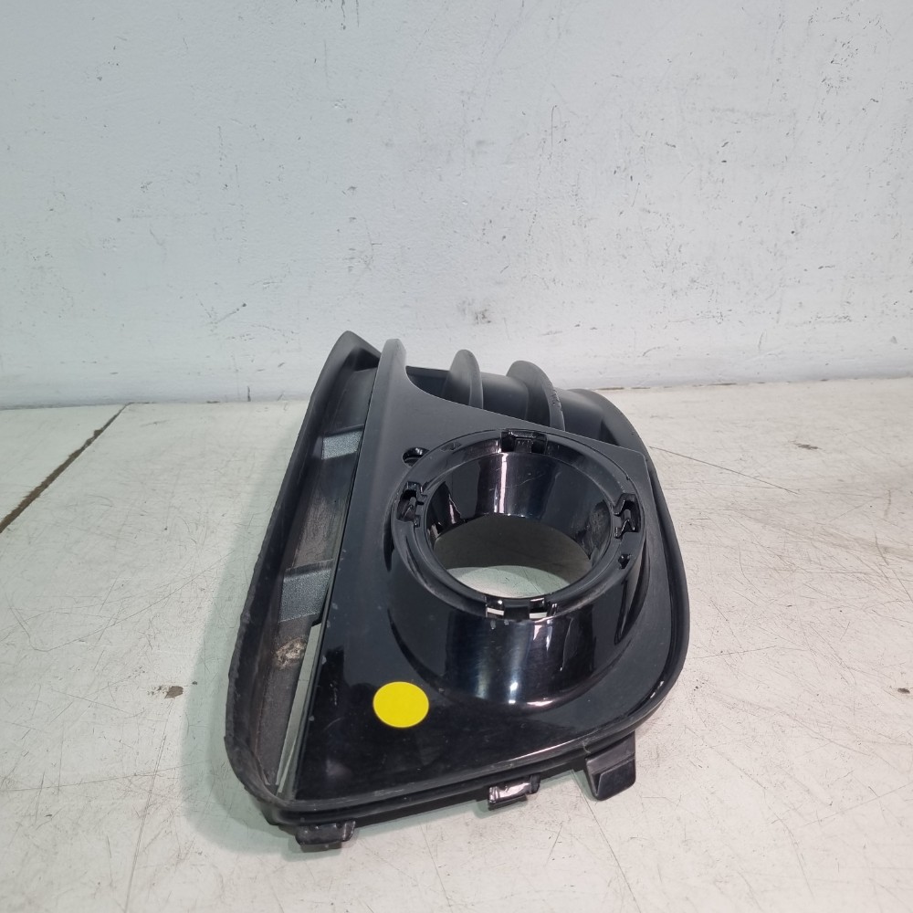 Moldura Do Farol De Milha Esquerdo Audi Q5 2013/2015 Preto Esquerdo 2