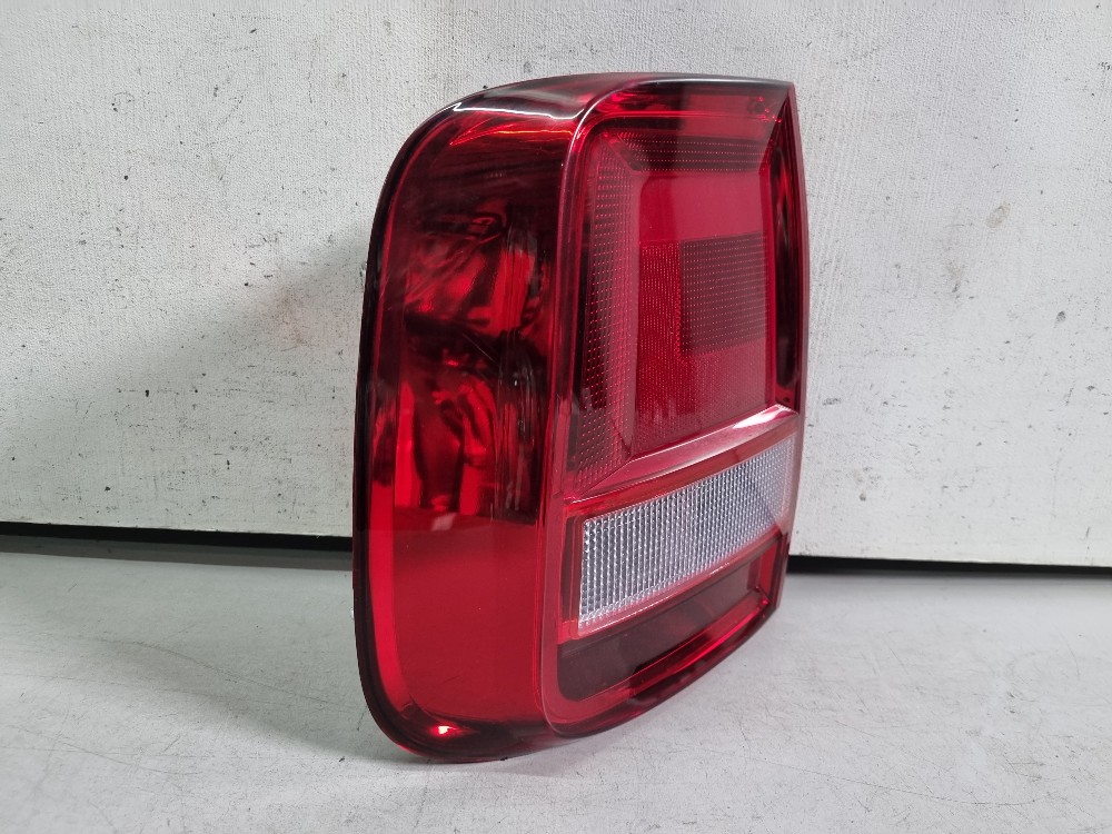 Lanterna Esq. Volkswagen Saveiro 2017/2022 Importada Usada 2