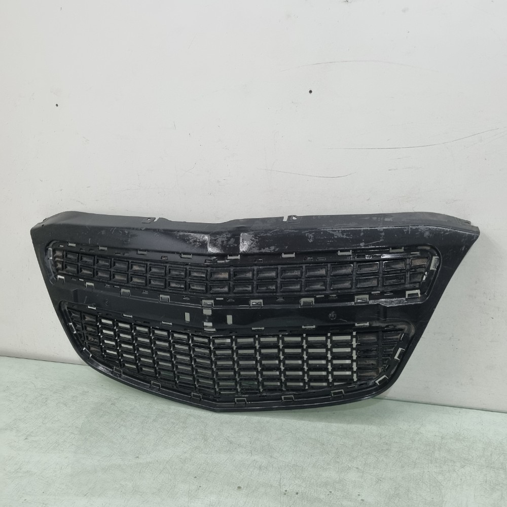 Grade Central Chevrolet Agile 2010/2013 Recuperada 5