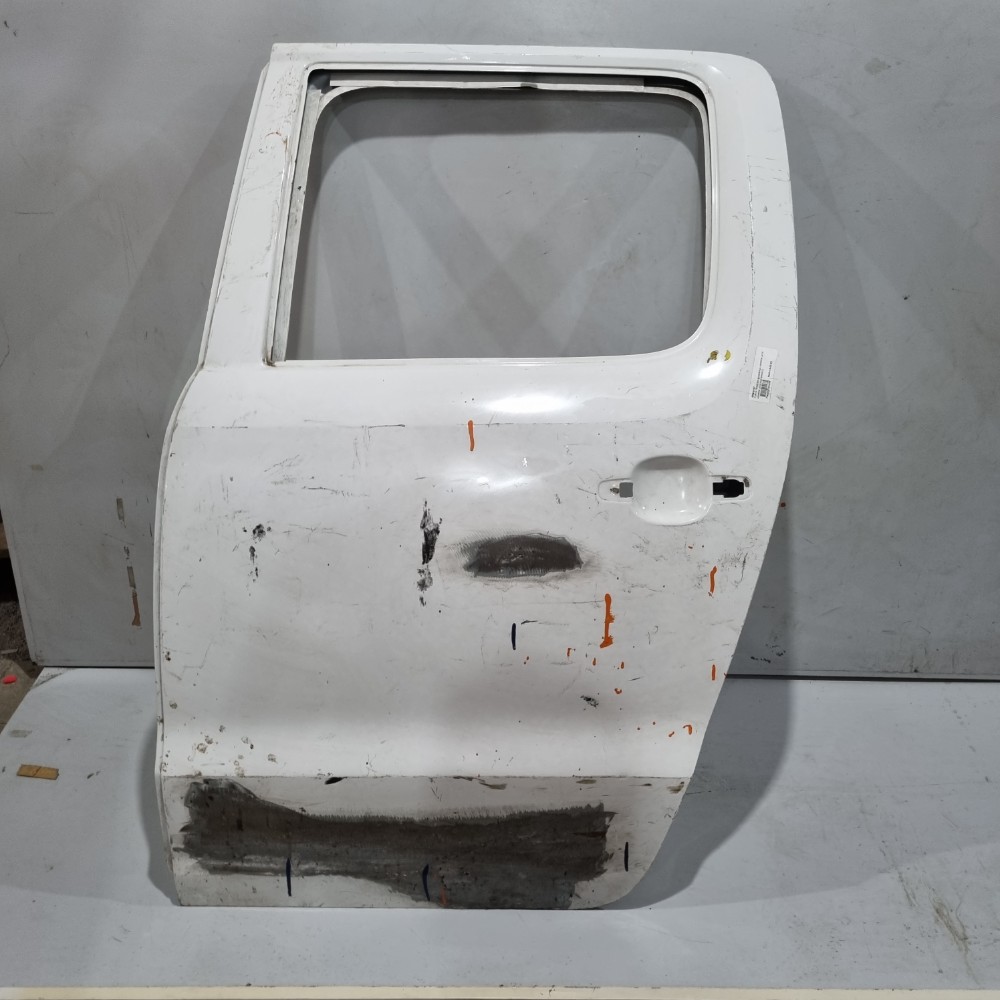 Porta Traseira Do Lado Esquerdo Volkswagen Amarok 2012/2022 Traseira 1