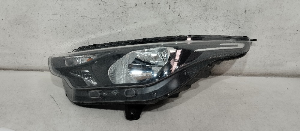 Farol De Direito Fiat Strada 2020/2024 2