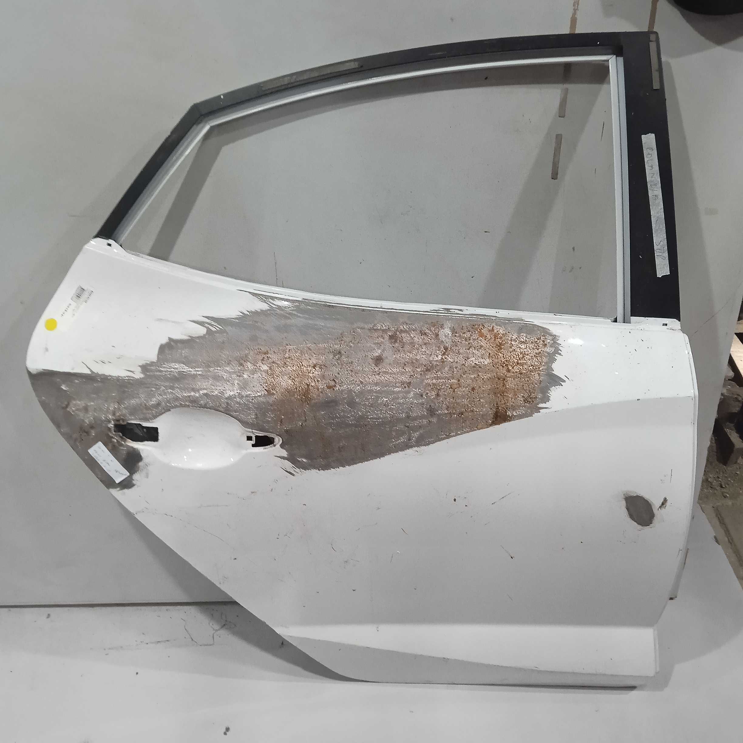 Porta traseira lado direito HB20 Sedan 2020 a 2025 1