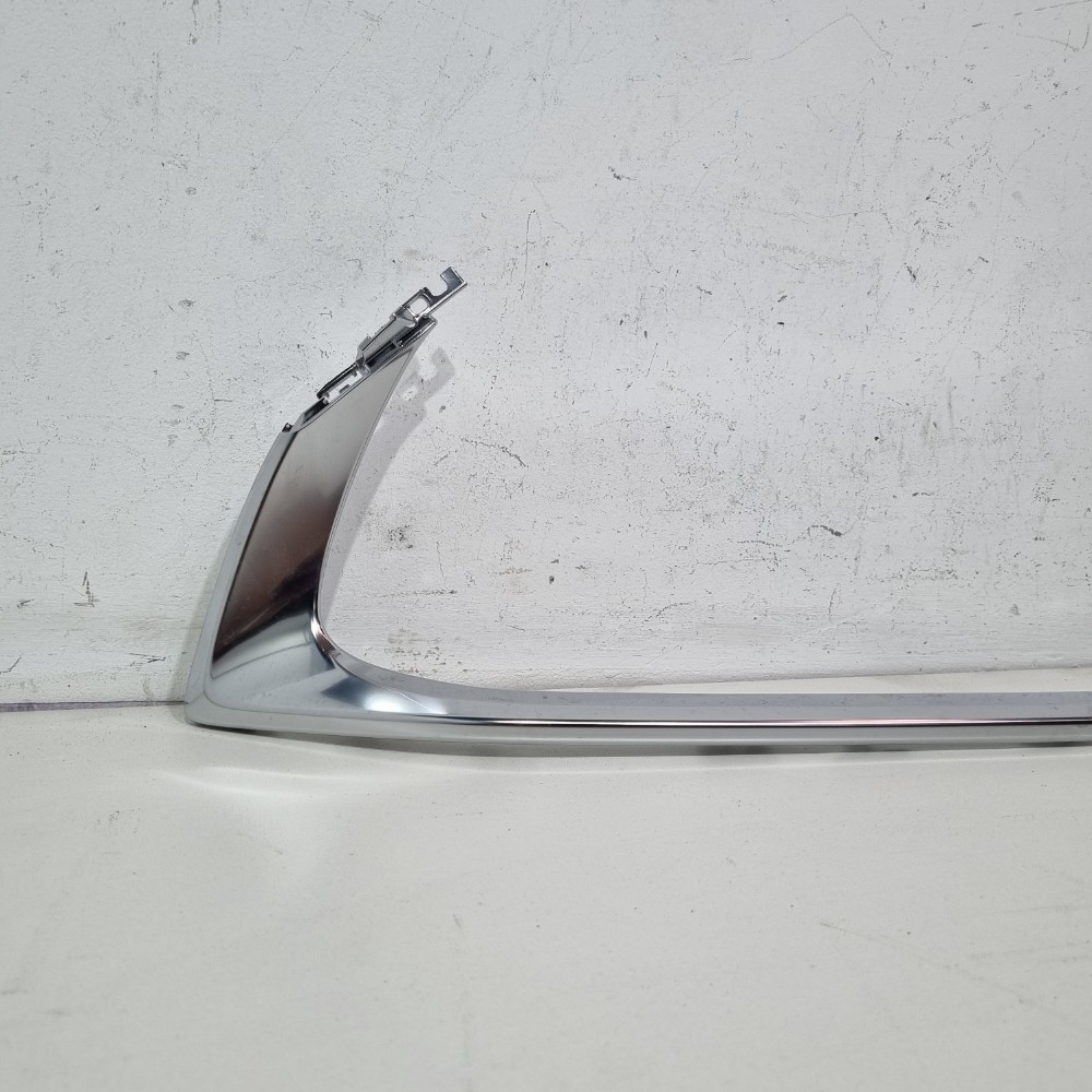 Moldura Inferior Da Grade Lexus Is300 Modelos 2020/2022 7