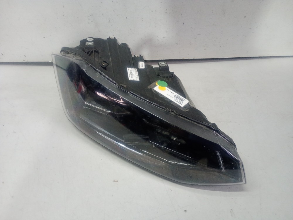 Farol Dianteiro Direito Volkswagen Polo 2017/2021 Direito/passageiro 2
