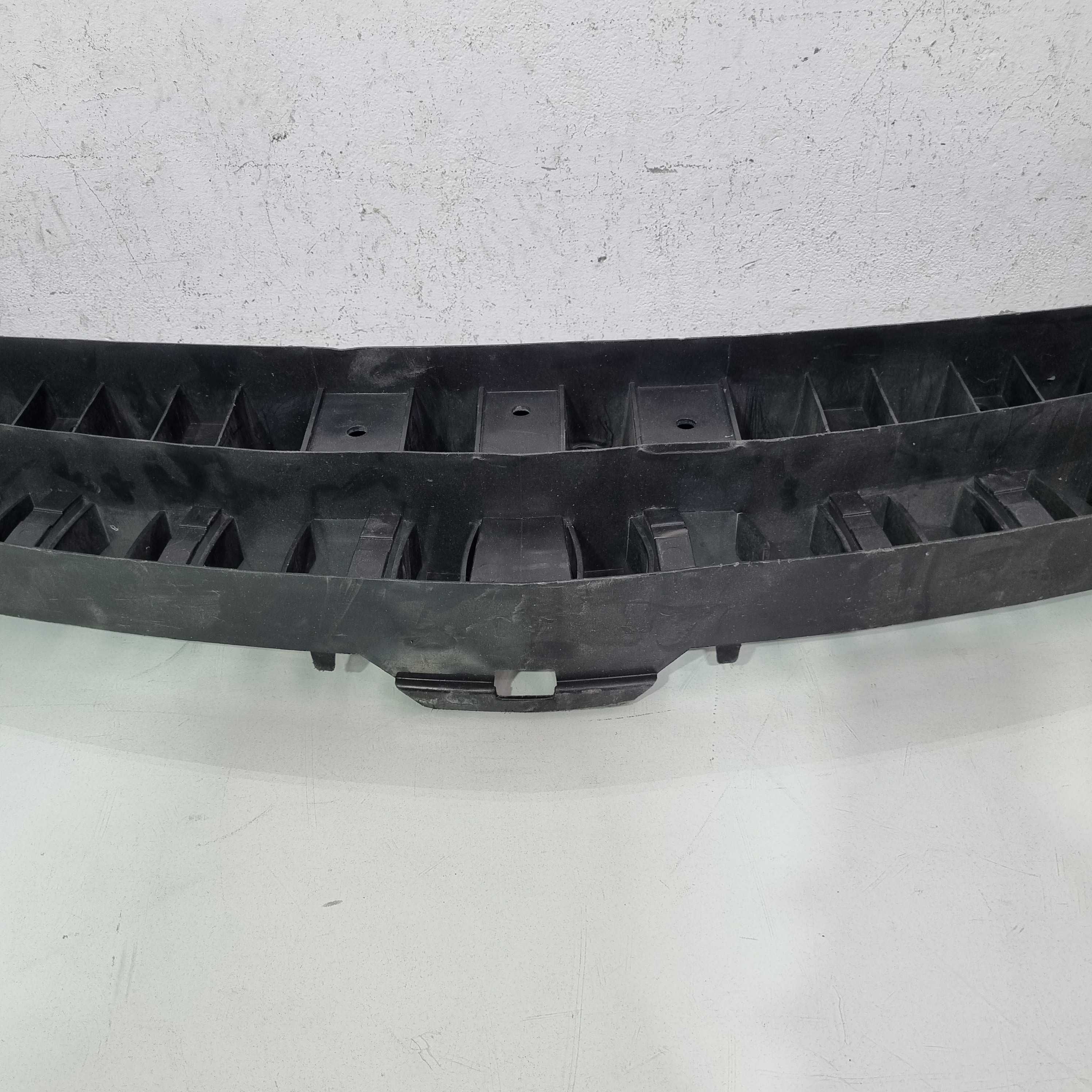 Absorvedor Impacto Traseiro Renault Zoe 2016/2023 C/detalhe 4