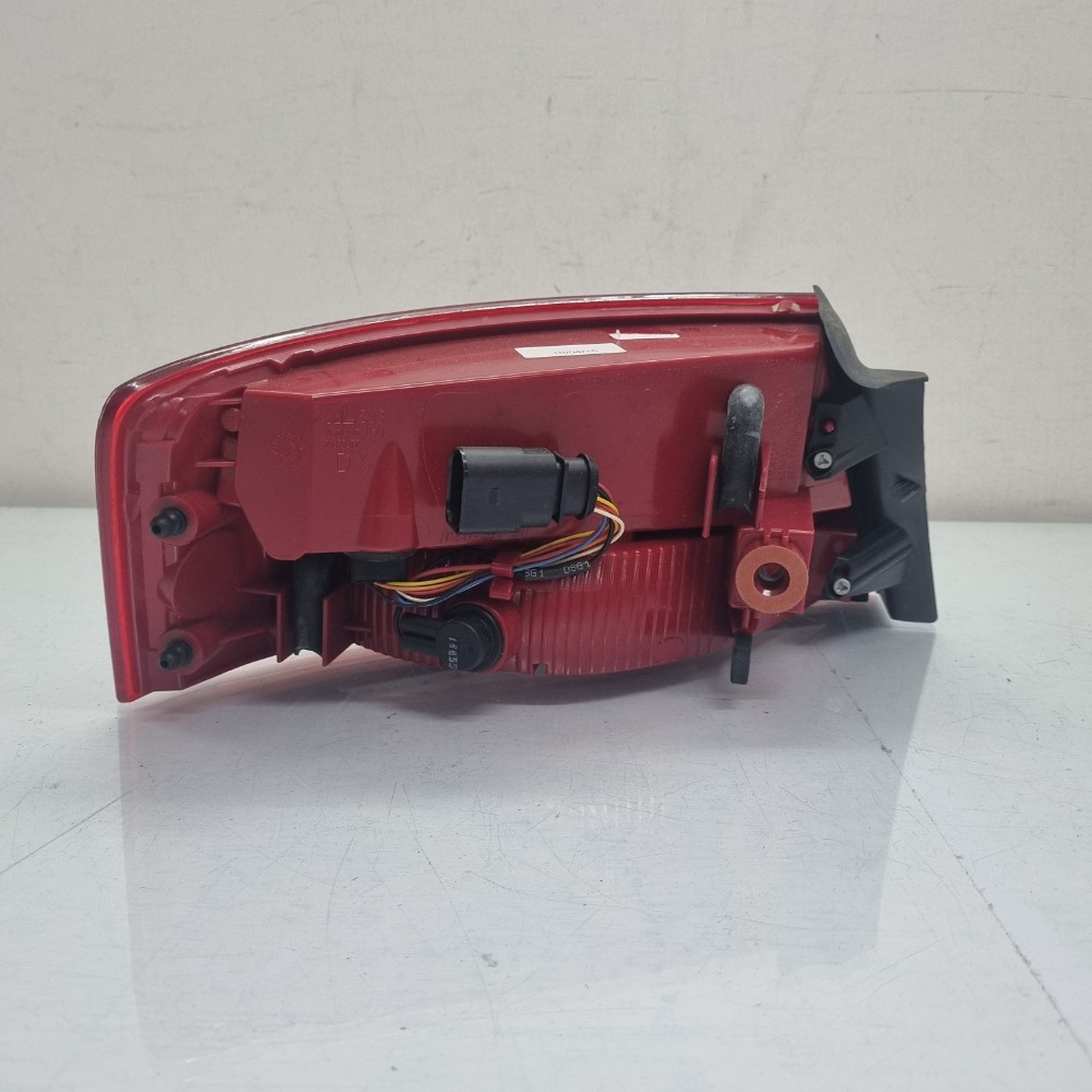 Lanterna Do Lado Direito Audi A5 Modelos 2009/2010/2011 3