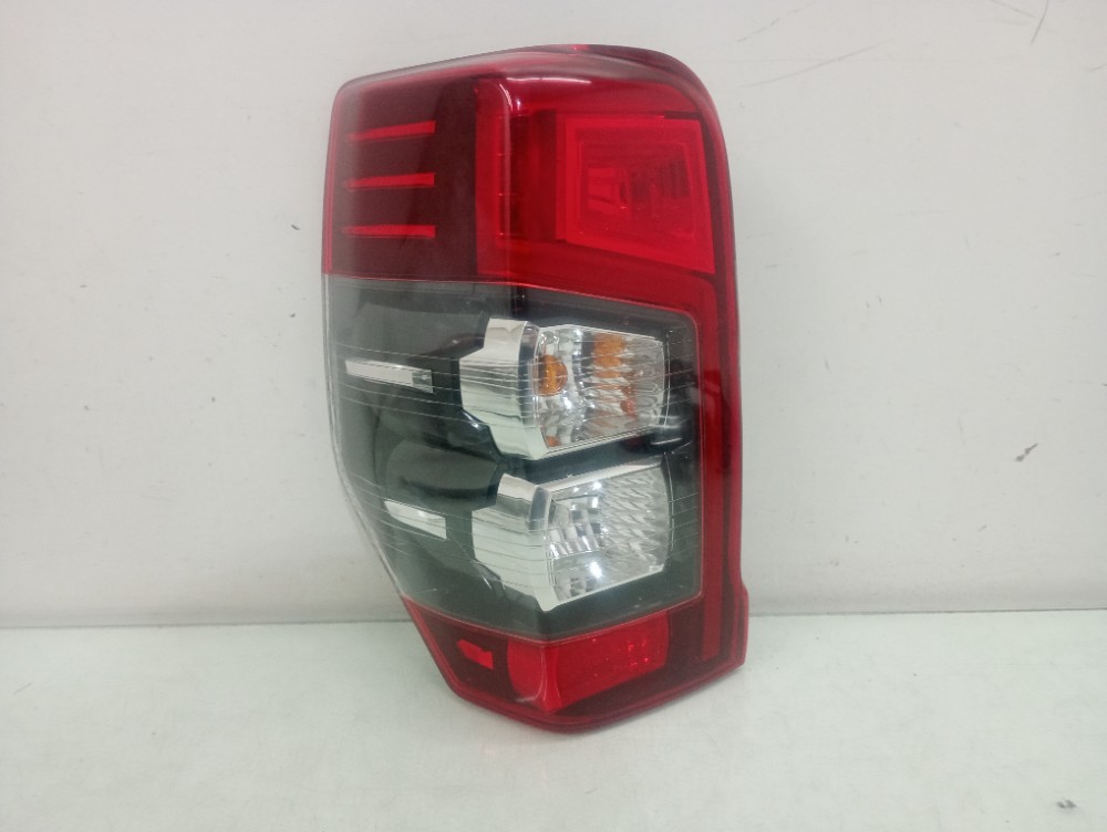 Lanterna Esquerda Mitsubishi L200 Triton 2022/2024 Rec 1