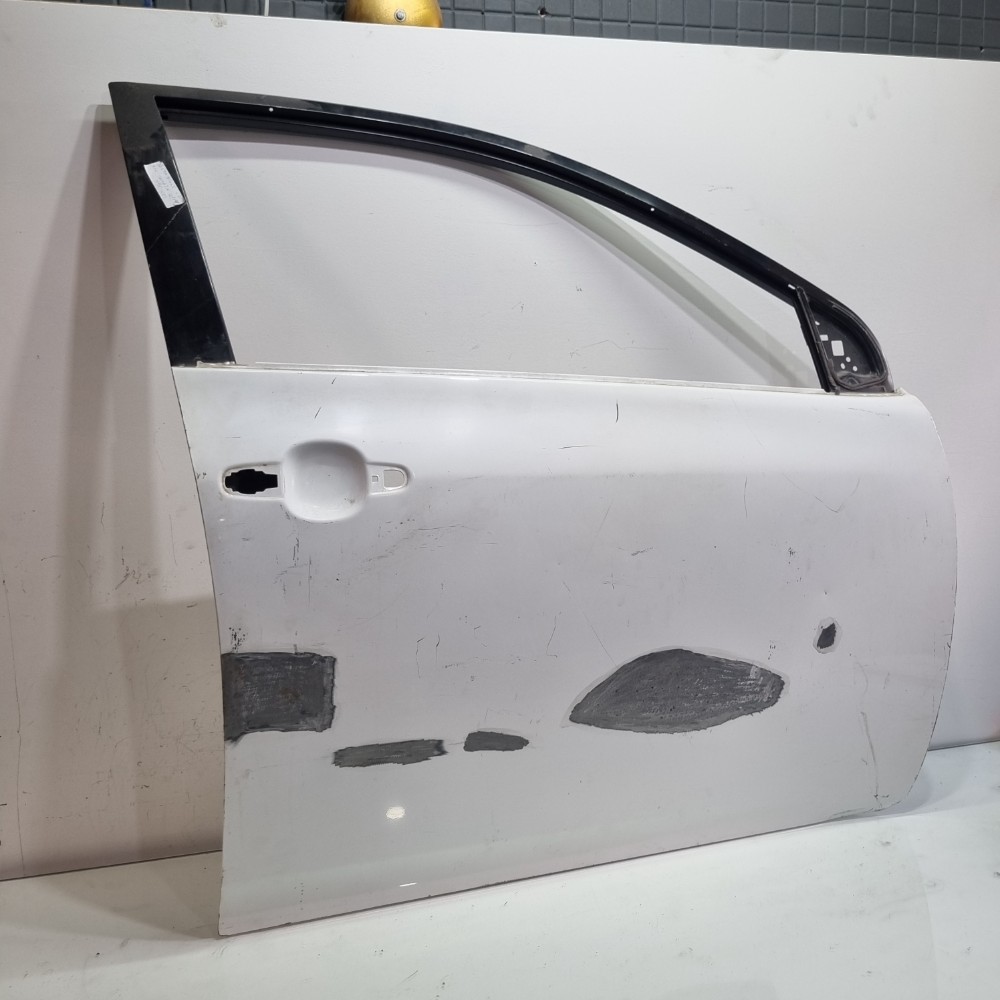 Porta Dianteira Do Lado Direito Toyota Corolla 2012/2014 Dianteira 3