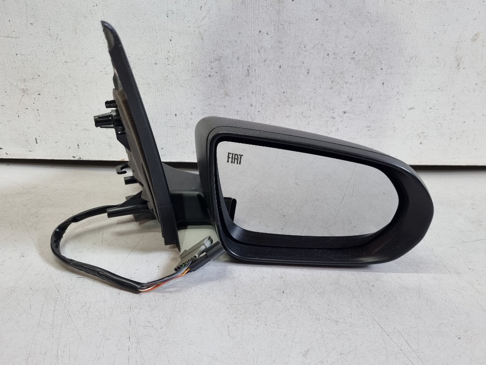 Retrovisor direito Fiat Pulse 2022/2025 usado 1