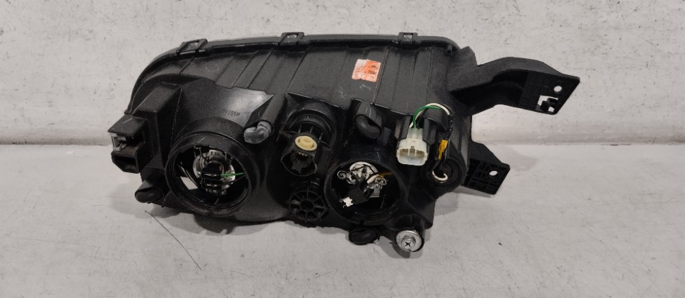 Farol Esquerdo Inferior Renault Kwid 2022/2025 4