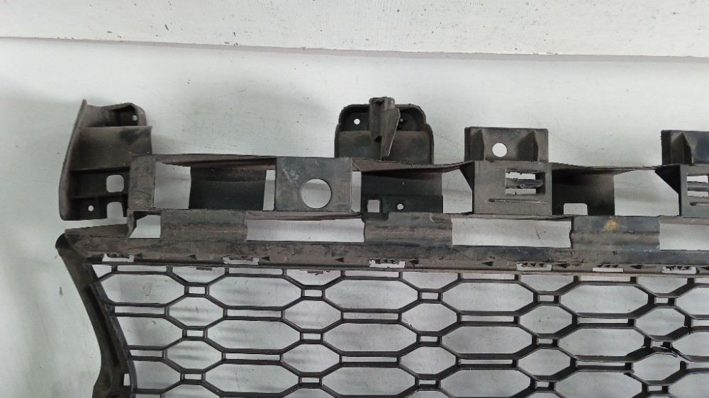 Grade Inferior Do P/c Dianteiro Sandero 2016/2019 Semi-novo. 6