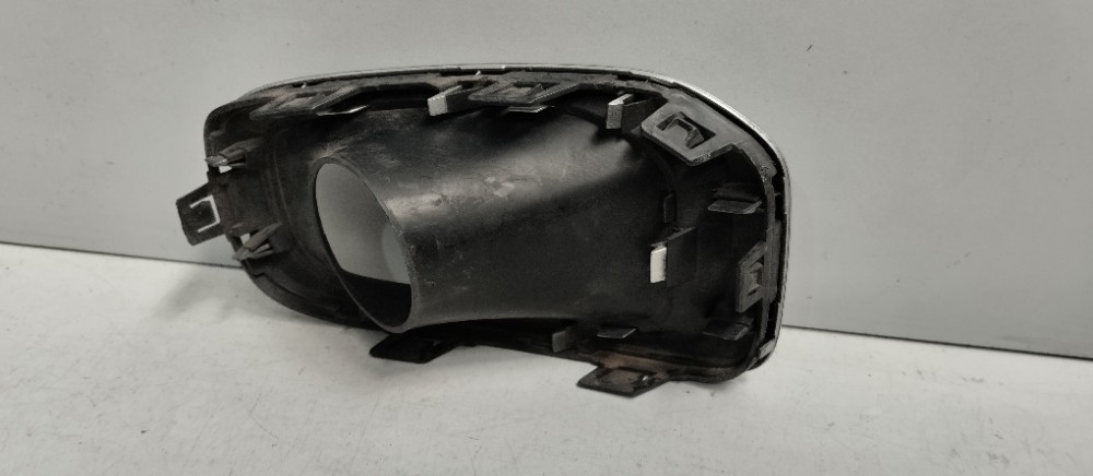 Moldura Milha Esquerda Renegade 2016/2018 Usado E Original. 4