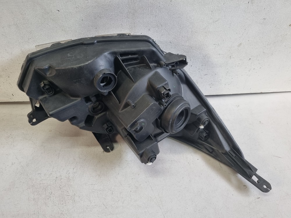 Farol Esquerdo Fumê Chevrolet Cobalt 2012 / 2015 Recuperado. 9