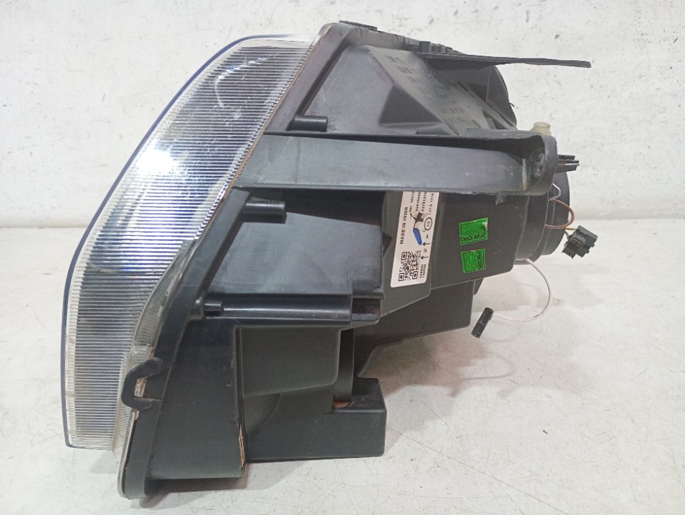 Farol direito Duster 2016/2020 7