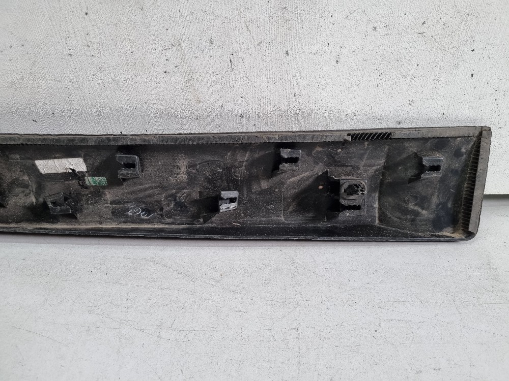 Friso Da Porta Traseira Esquerda Fiat Pulse 2022/2024 Usado. 4