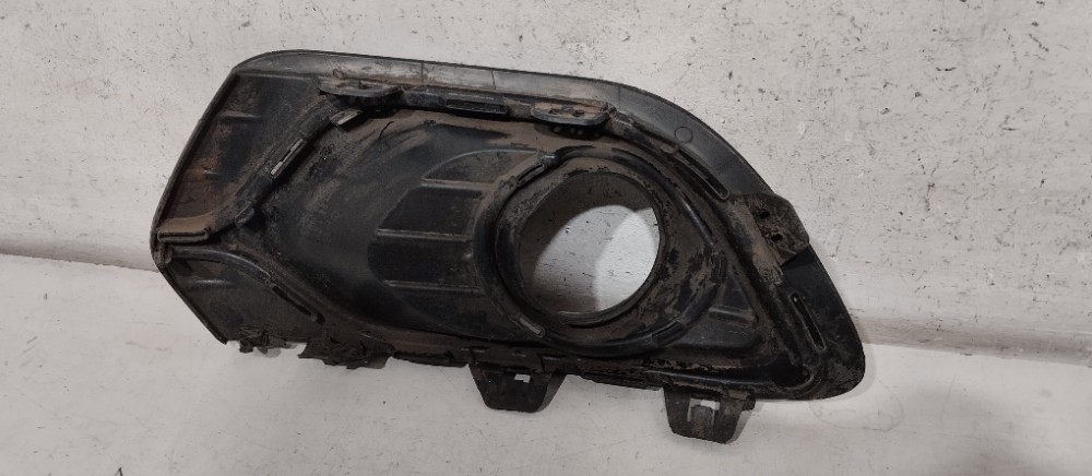 Moldura Farol Milha Direita Do Renault Sandero 2014/2019 3