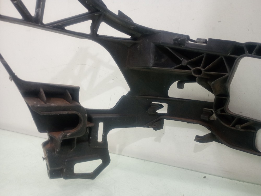 Guia Do Farol Esquerdo Mercedes C200 C180 2014/2018 Usado 6