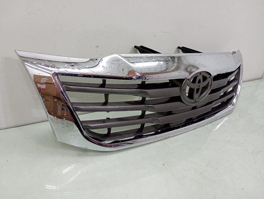 Grade Superior Hilux 2013/2016 Original Recuperada Original. 4