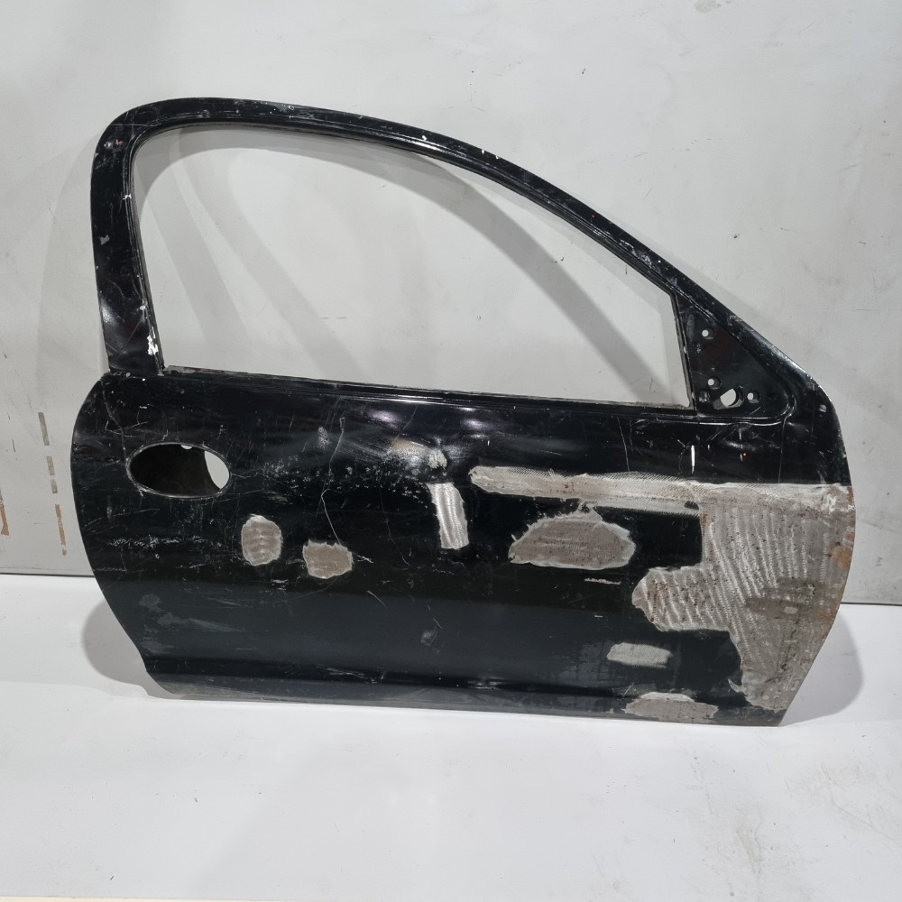 Porta Dianteira Direita Chevrolet Celta 2000/2016 Recuperada Dianteira 1