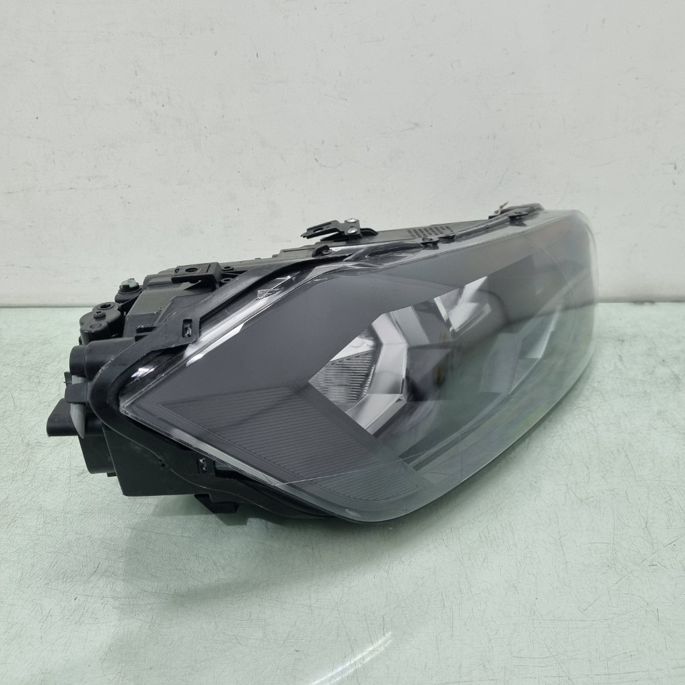 Farol Lado Direito Friso Preto Volkswagen Polo 2017 À 2022 2