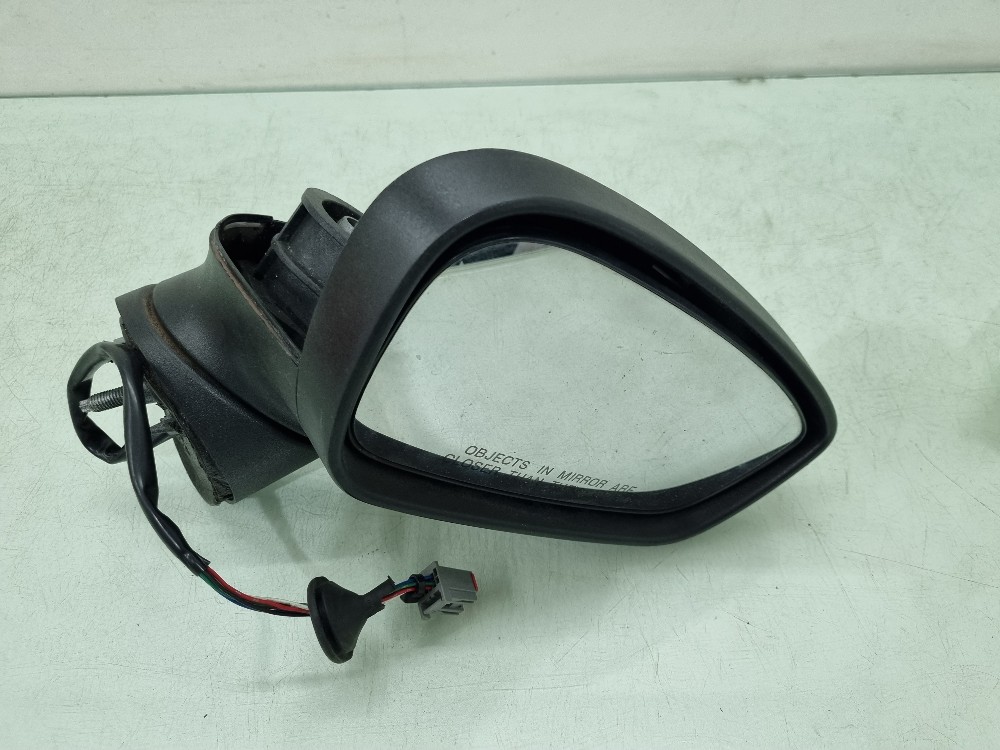 Retrovisor direito Ford New Fiesta 2013/2016 usado