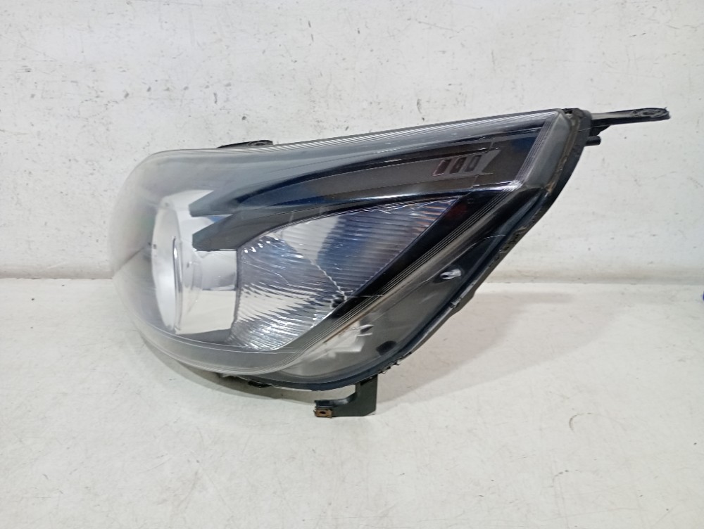 Farol Esquerdo Montana 2013/2019 Máscara Negra Original 9