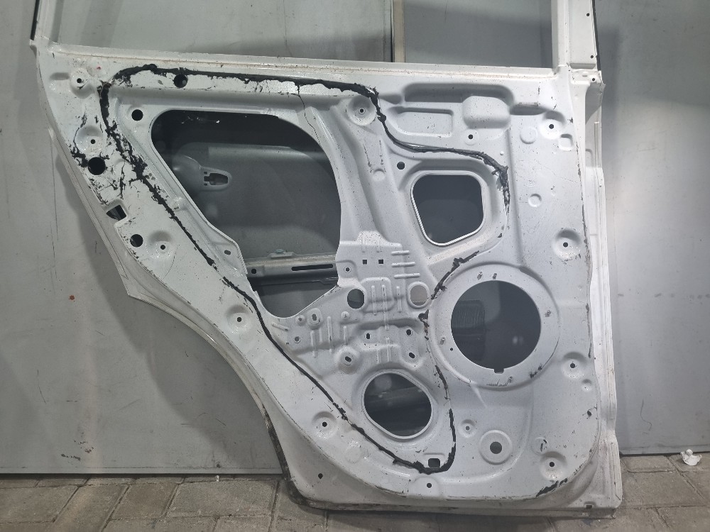 Porta traseira esquerda Hyundai Creta 2017/2022 recuperada 6