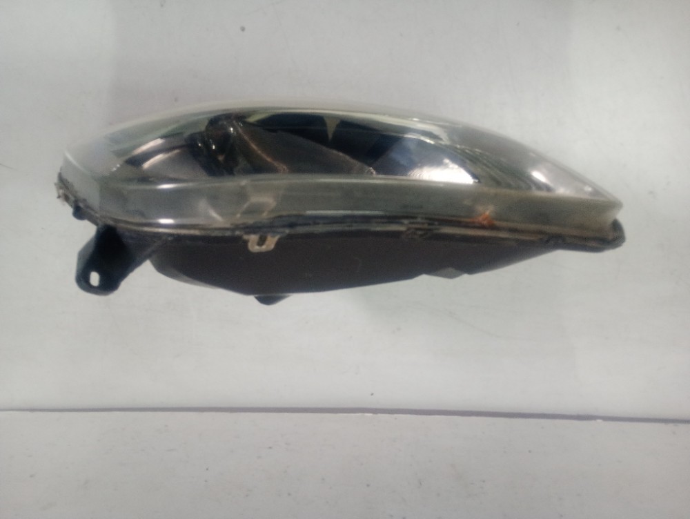 Farol Direito Fumê Chevrolet Celta 2010/2013 Usado Original. Direito/passageiro 4