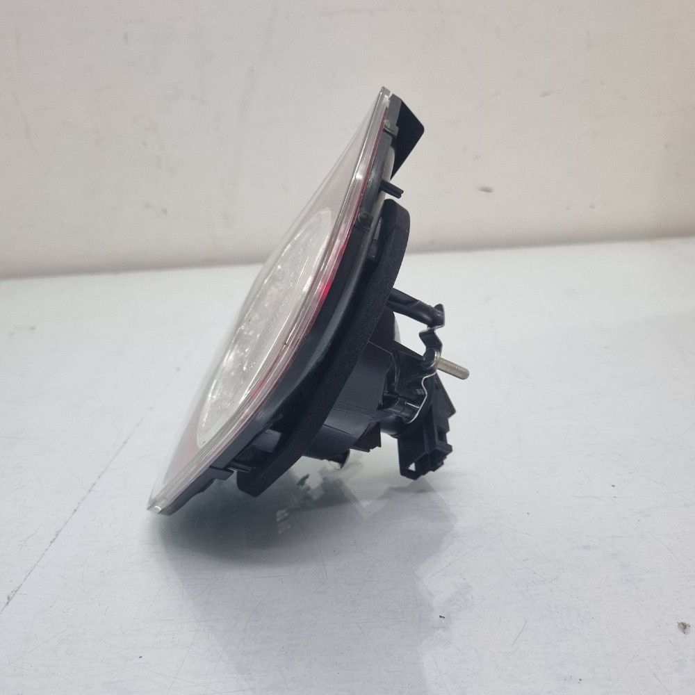 Lanterna Direita Volkswagen Golf 2008 Carcaça Preta Masc. Vermelha 2