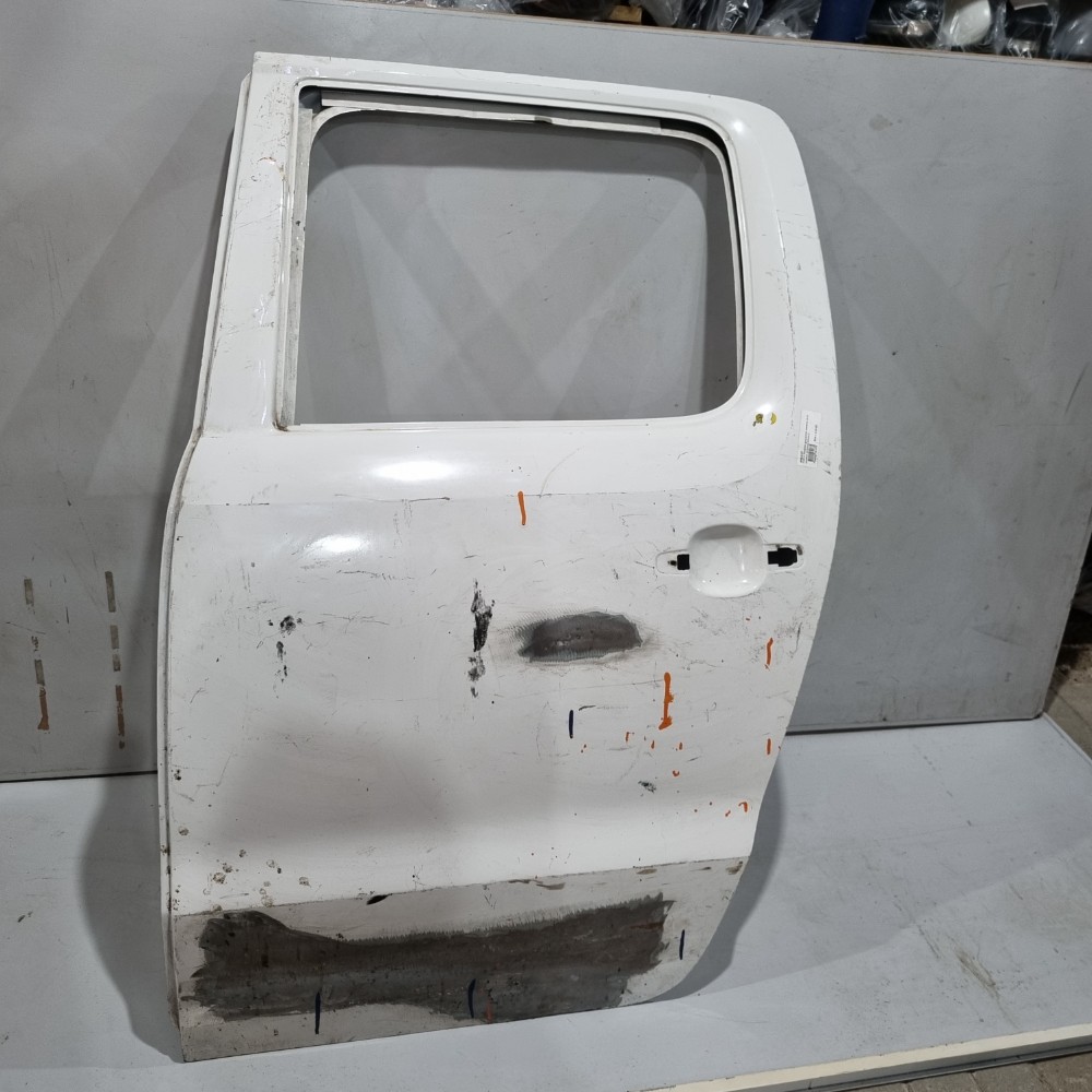 Porta Traseira Do Lado Esquerdo Volkswagen Amarok 2012/2022 Traseira 2