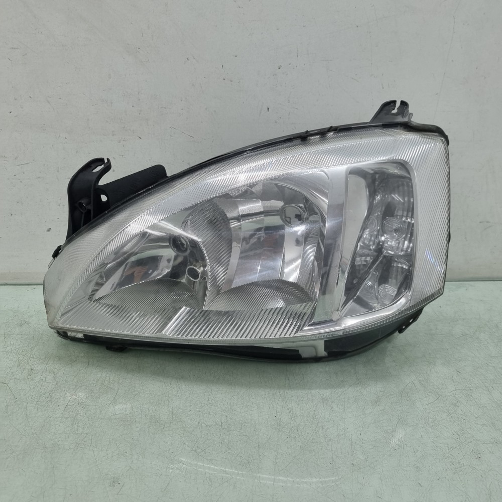Farol Lado Esquerdo Chevrolet Montana Modelos 2004/2012 Esquerdo/motorista 1