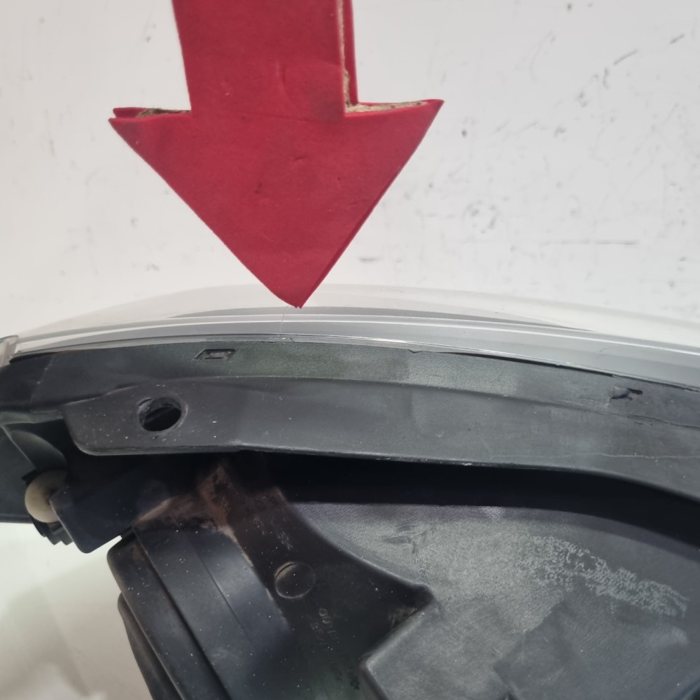 Farol C/friso Prata Do Lado Esquerdo Volkswagen G7 2016/2018 Esquerdo/motorista 3