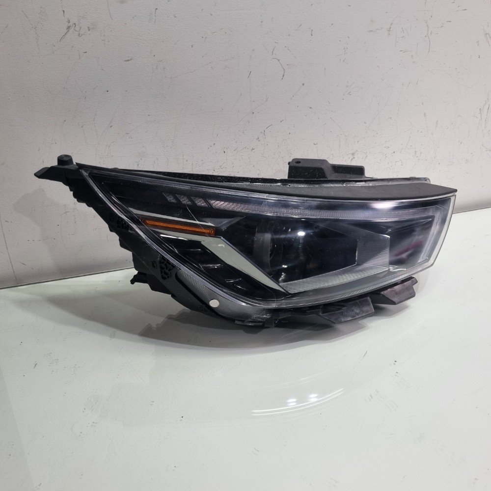 Farol Direito Com Led Hyundai Hb20 2023/2025 Recuperado Direito/passageiro 1